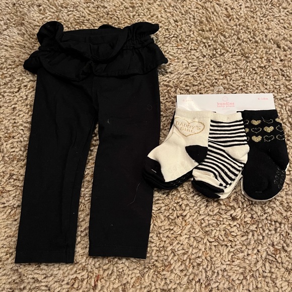 Girls fall/winter lot size 6-12 months - Picture 4 of 4